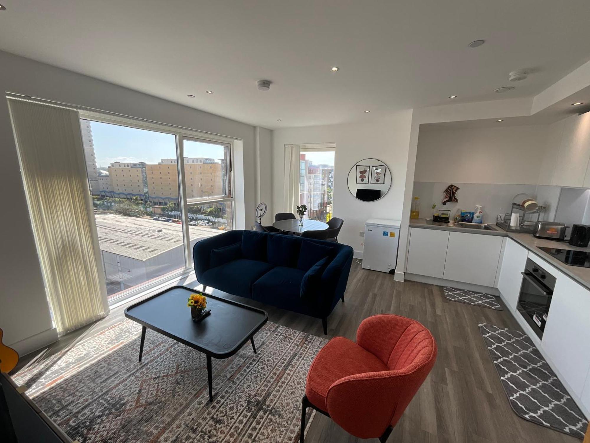 Deluxe Double Bed In Shared Apt Near Canary Wharf, City Airport & O2 Arena With Thames View Лондон Екстер'єр фото