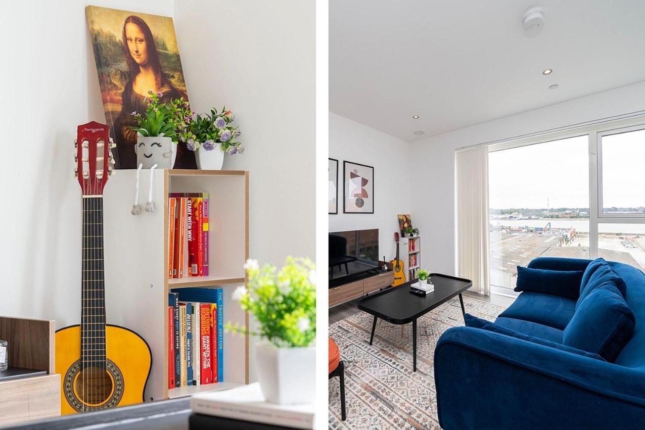 Deluxe Double Bed In Shared Apt Near Canary Wharf, City Airport & O2 Arena With Thames View Лондон Екстер'єр фото